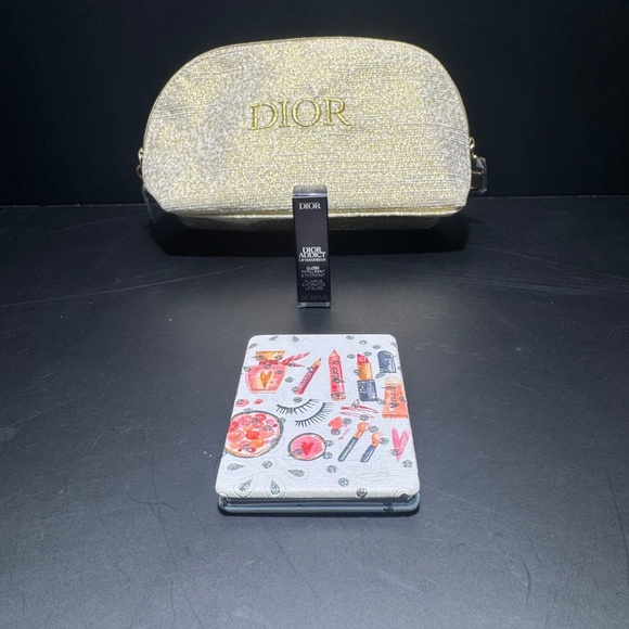 Gold Dior Cosmetic Bag with Goodies NWOT - Picture 4 of 9
